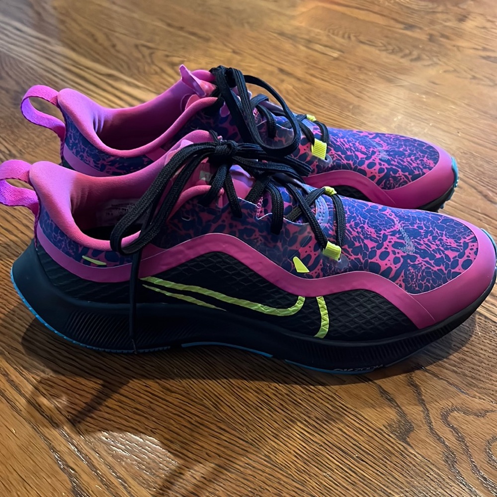 Nike Women’s Air Zoom Pegasus size 10.5